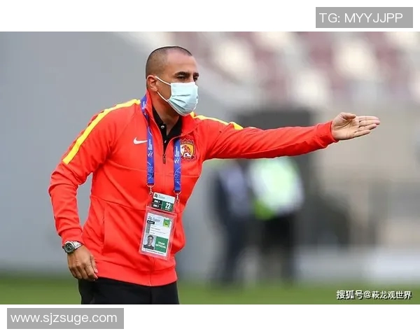 恒大与辽宁新开比分激战正酣球迷热情高涨期待精彩瞬间